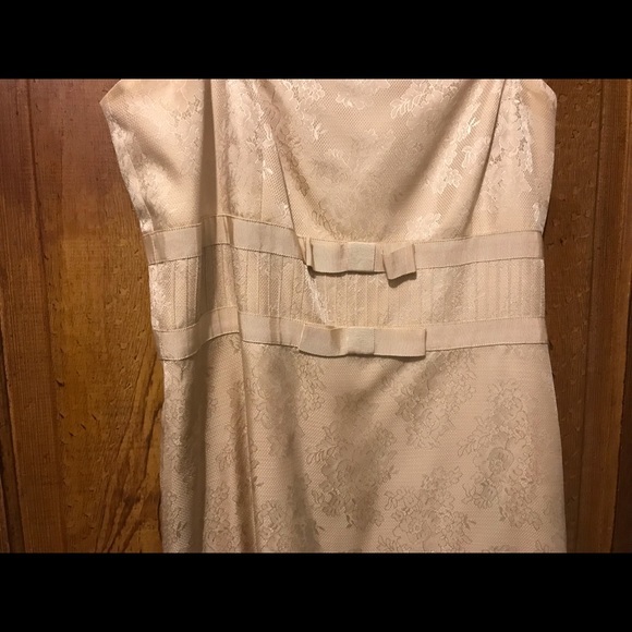 Ann Taylor Gold Dress - Lace Print - Picture 3 of 6